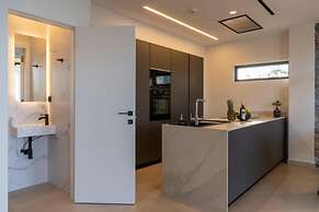 Aethra Deluxe Villa With Pool 700m From Beach