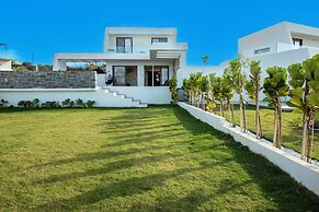 Aethra Deluxe Villa With Pool 700m From Beach