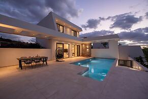 Aethra Deluxe Villa With Pool 700m From Beach