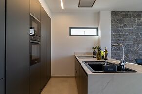 Aethra Deluxe Villa With Pool 700m From Beach