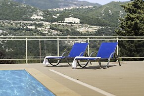 Villa Inna With 3 Bedrooms and 4 Bathrooms