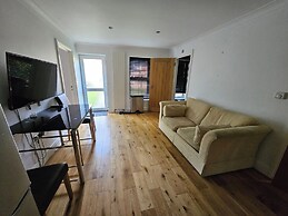 Annexe Pool Table, air Hockey, Table Tennis, Movie