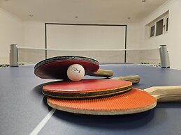 Annexe Pool Table, air Hockey, Table Tennis, Movie