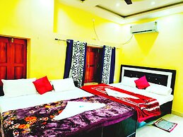 Hotel Dev Kashi