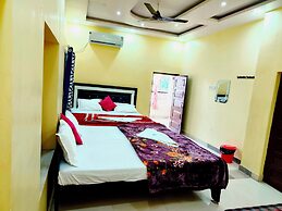 Hotel Dev Kashi