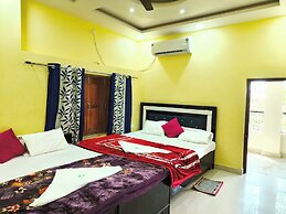Hotel Dev Kashi
