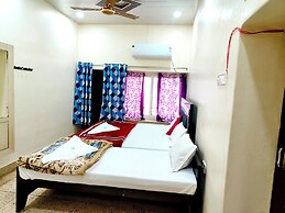 Hotel Dev Kashi