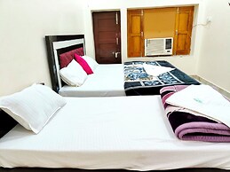 Hotel Dev Kashi