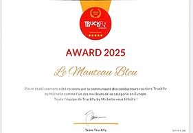 Le Manteau Bleu
