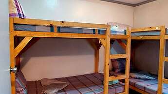 Transient House In Baguio, Near Burnham