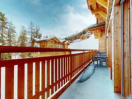 Apartment in Ski In Ski Out Location