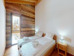 Apartment in Ski In Ski Out Location