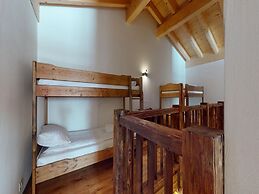 Apartment in Ski In Ski Out Location