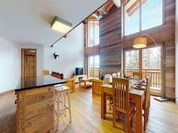 Apartment in Ski In Ski Out Location