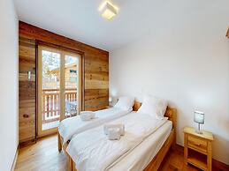 Apartment in Ski In Ski Out Location