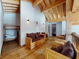 Apartment in Ski In Ski Out Location