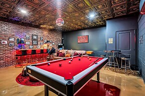 Speakeasy Rooftop Decks Hot Tub Karaoke