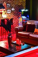 Speakeasy Rooftop Decks Hot Tub Karaoke