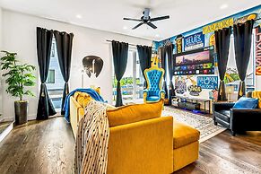 Speakeasy Rooftop Decks Hot Tub Karaoke