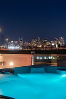 Speakeasy Rooftop Decks Hot Tub Karaoke