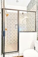 Speakeasy Rooftop Decks Hot Tub Karaoke