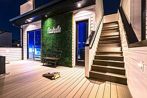 Speakeasy Rooftop Decks Hot Tub Karaoke