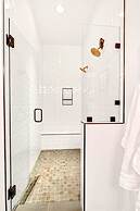 Speakeasy Rooftop Decks Hot Tub Karaoke