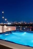 Speakeasy Rooftop Decks Hot Tub Karaoke