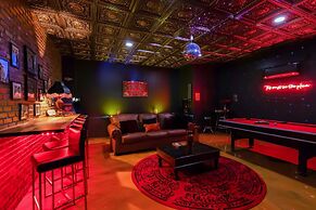 Speakeasy Rooftop Decks Hot Tub Karaoke