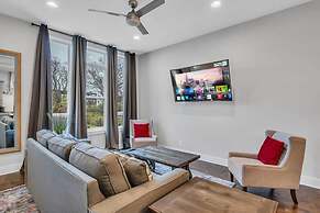 Luxury Townhome With Rooftop Deck Skyline Views