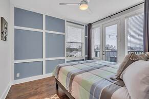 Luxury Townhome With Rooftop Deck Skyline Views