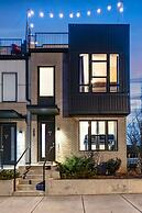 Luxury Townhome With Rooftop Deck Skyline Views
