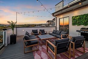 Rooftop Hot Tub City Views Disco Lounge