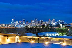 New Hot Tub Rooftop Decks City Views Poker