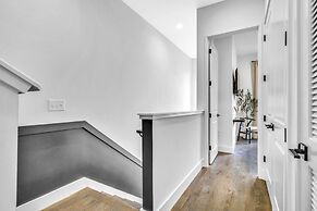 New Hot Tub Rooftop Decks City Views Poker