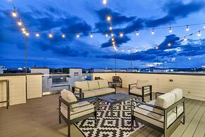 New Hot Tub Rooftop Decks City Views Poker