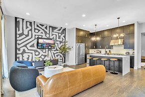 New Hot Tub Rooftop Decks City Views Poker