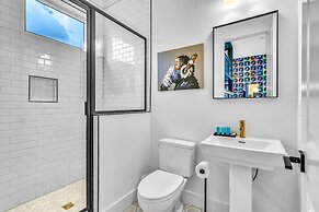 New Hot Tub Rooftop Decks City Views Poker