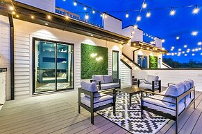 New Hot Tub Rooftop Decks City Views Poker