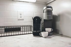 City Views Pool Hot Tub Mini Golf