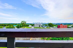 City Views Pool Hot Tub Mini Golf