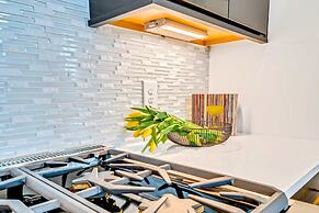 Taylor Swift Themed Rooftops Hot Tub Views