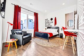 Taylor Swift Themed Rooftops Hot Tub Views