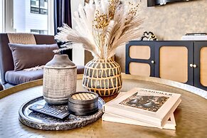 Taylor Swift Themed Rooftops Hot Tub Views