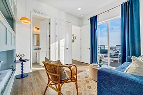 Taylor Swift Themed Rooftops Hot Tub Views