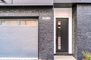 Taylor Swift Themed Rooftops Hot Tub Views