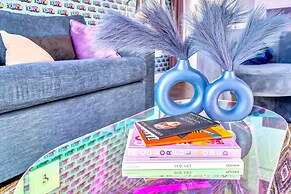 Taylor Swift Themed Rooftops Hot Tub Views