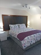 Middle House Bed and Breakfast