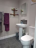 Middle House Bed and Breakfast