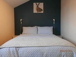 Middle House Bed and Breakfast